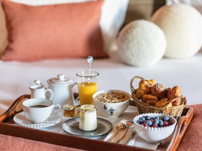 b&b